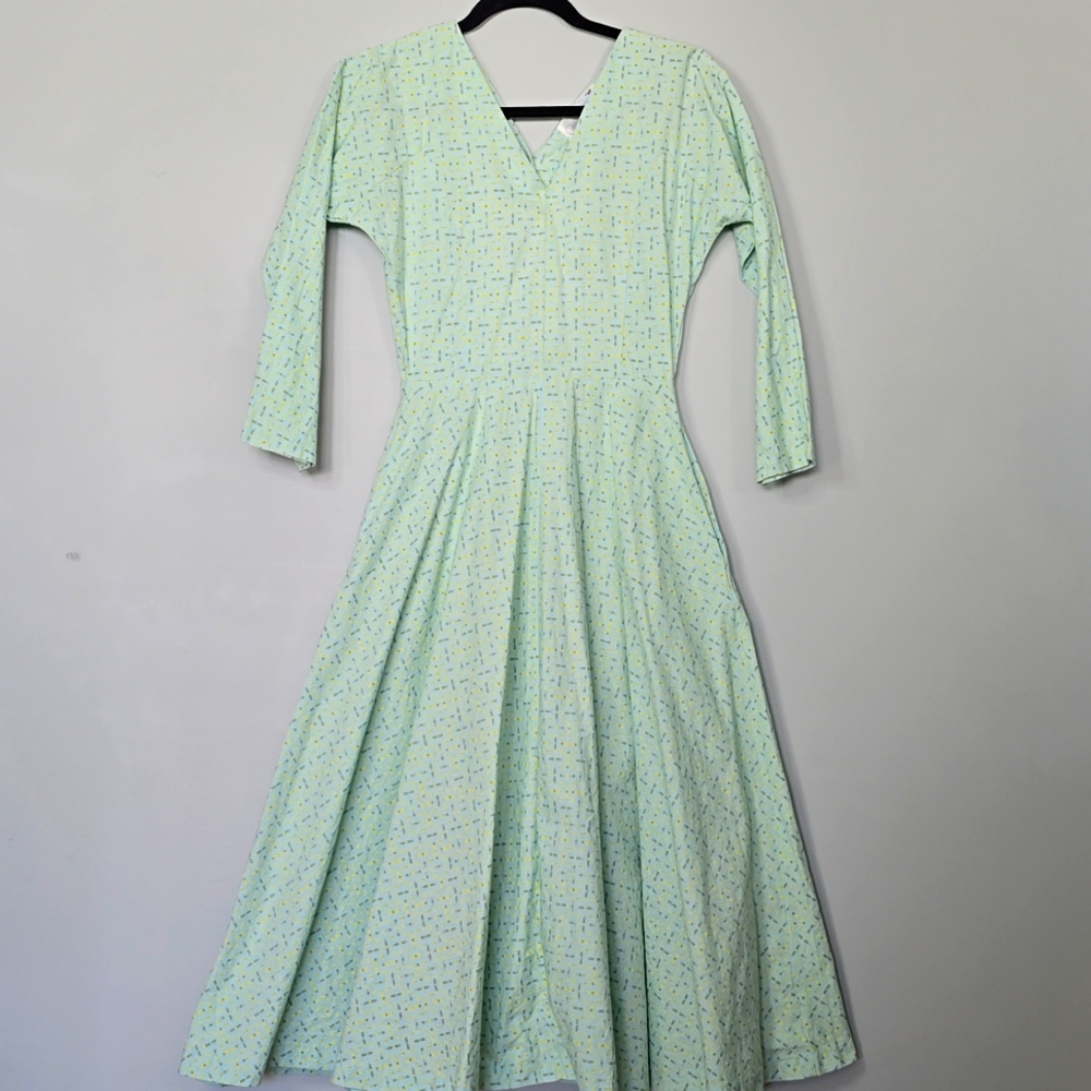 VINTAGE COUPE DRESS - Picture 1 of 7
